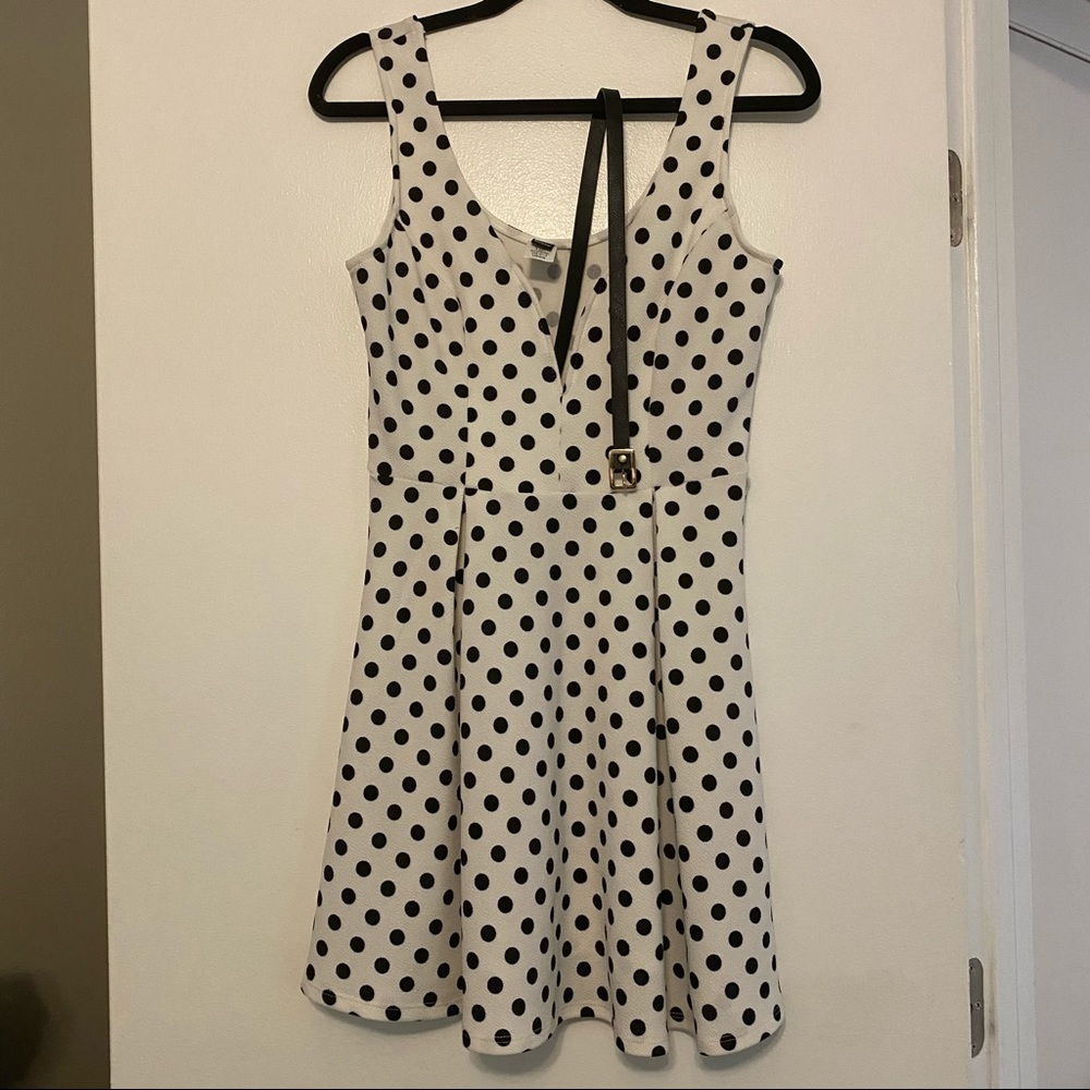 Windsor Polka Dot Plunge Fit and Flare Dress L